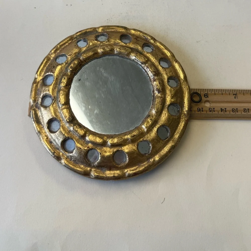N/A small round